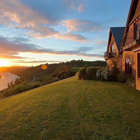 Lake Karapiro Lodge Tirau Exterior foto