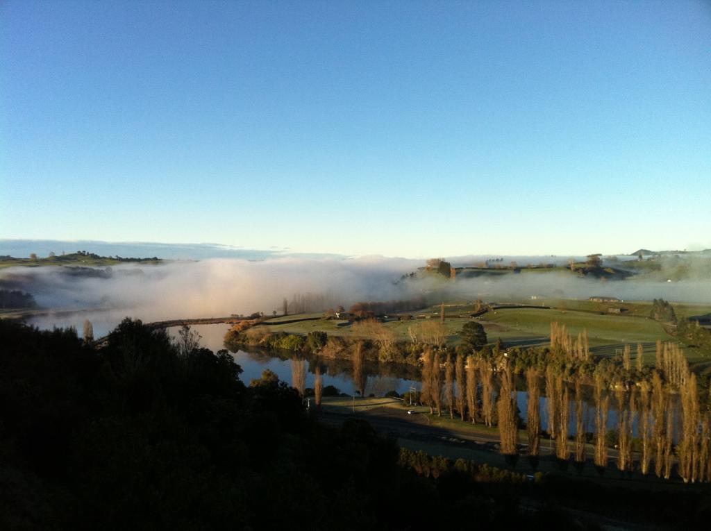 Lake Karapiro Lodge Tirau Exterior foto