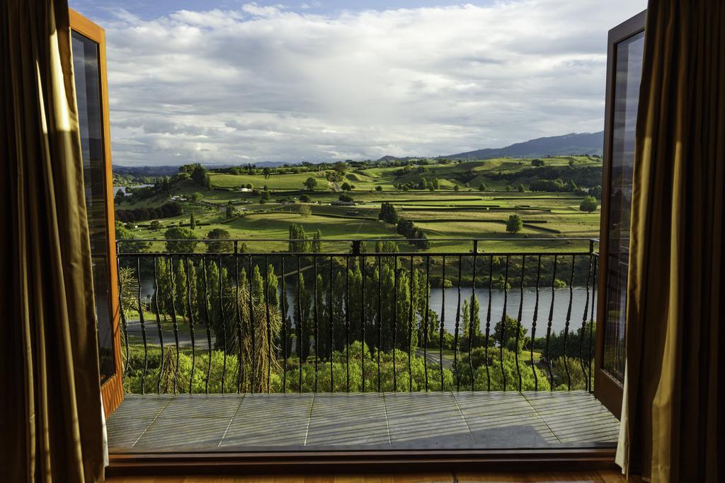 Lake Karapiro Lodge Tirau Exterior foto